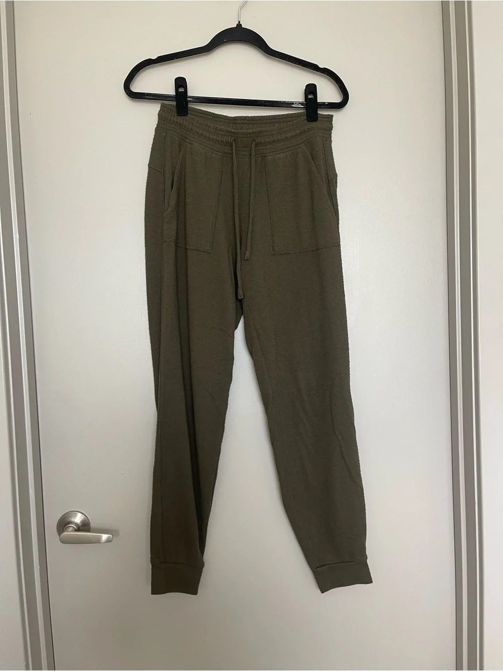 ALO Yoga Olive Jogger Sweatpants